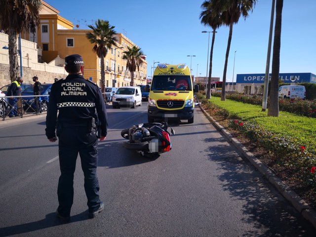 Accidente en la vía parque de Almería donde un motorista ha fallecido