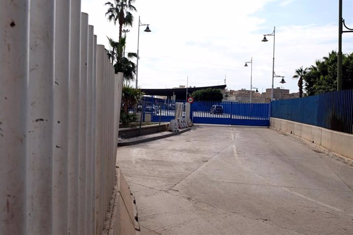 La frontera entre España y Marruecos en Melilla (España)