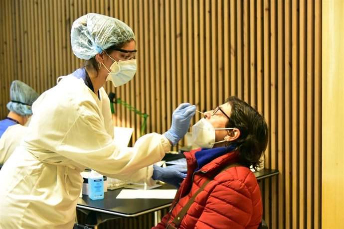 Test de detecció del coronavirus (Arxiu)