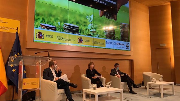 WWF celebra la jornada Estrategias del sector financiero para acelerar la descarbonización.