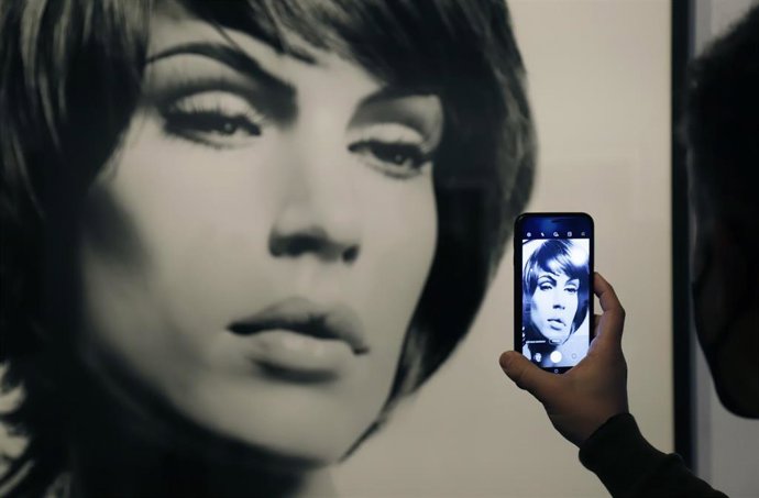 Inauguración de la nueva exposición temporal "Dar la Cara" El retrato incierto. Fotografía y Vídeo 1972-2011, en el Centre Pompidou Málaga a 03 de diciembre 2020