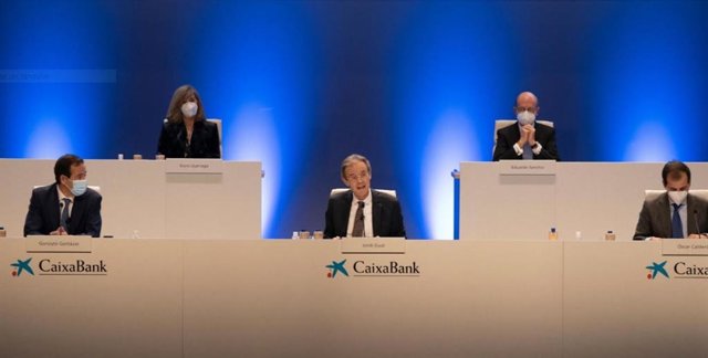 Junta extraordinària d'accionistes de CaixaBank a València.