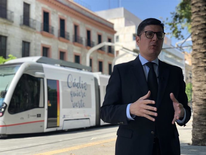 Sevilla.-Pimentel asegura que la ampliación del tranvía supondrá "una gran revolución verde" para los vecinos de Nervión
