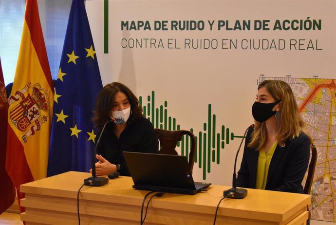 La alcaldesa de Ciudad Real, Pilar Zamora, y la concejal de Sostenibilidad y Agenda 2030, Mariana Boadella