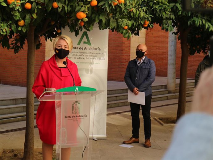 La delegada territorial de Fomento en Almería, Eloísa Cabrera