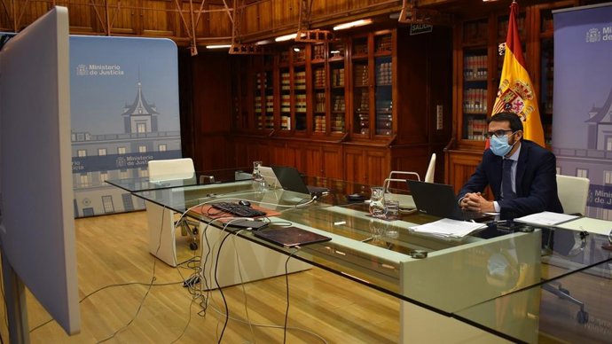 El secretario de Estado de Justicia, Pablo Zapatero, en una reunión de ministros de Justicia e Interior de la UE