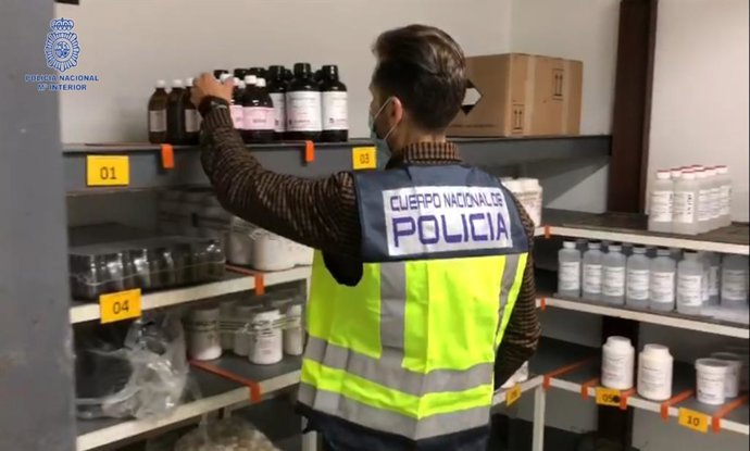 Desarticulada Una De Las Mayores Redes De Distribución De Sustancias Químicas Para La Adulteración De Droga,