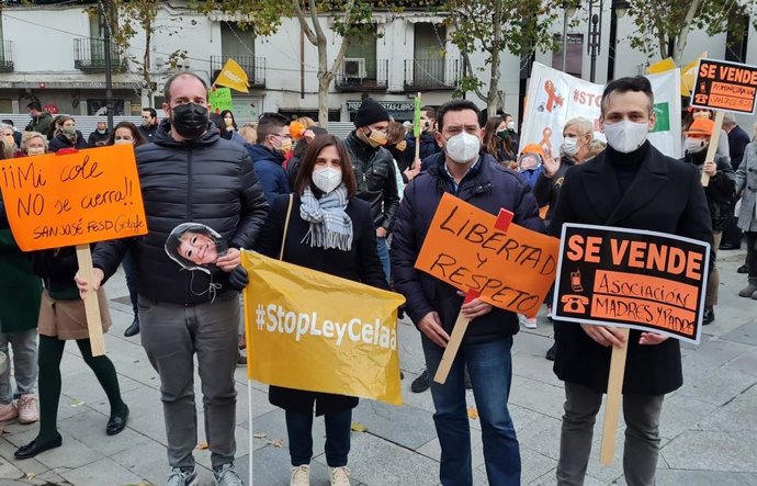 Concentración en Getafe contra la Ley Celaá