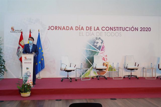 El presidente de la Junta de Castilla y León, Alfonso Fernández Mañueco, inaugura la Jornada 'Día de la Constitución 2020: el día de todos'.
