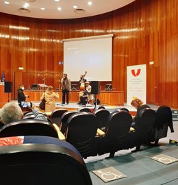 La Plataforma de Voluntariado de España celebra durante un acto de homenaje a los voluntarios por el Día del Voluntariado en el Ministerio de Sanidad, en Madrid