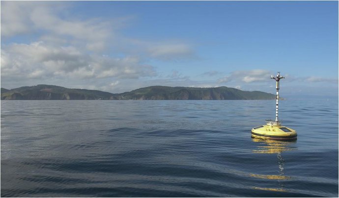 Dispositivo de energia marina de Biscay Marine Energy Platform BiMEP (Armintza)