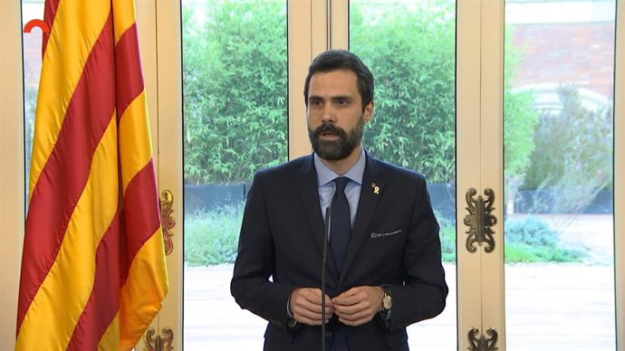 El president del Parlament, Roger Torrent, en una declaració institucional.