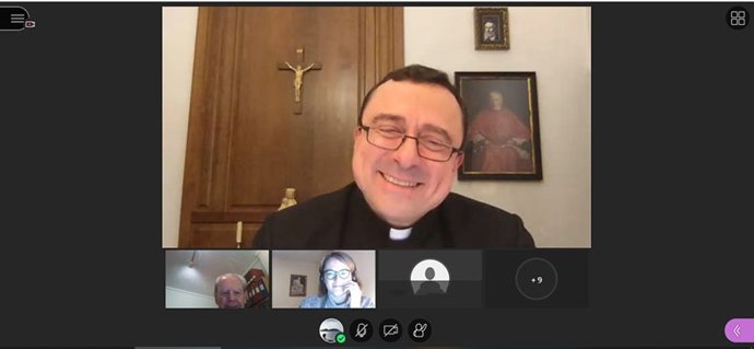 El padre Enrique Santaya.