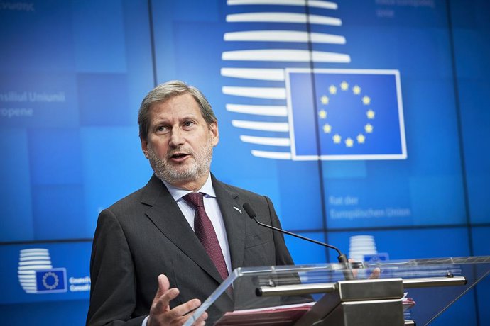 HANDOUT - 17 February 2020, Belgium, Brussels: Johannes Hahn, European Commissioner for Budget and Administration speaks at a press conference after the European Commission foreign affairs council meeting. Photo: Mario Salerno/European Council/dpa - ATT