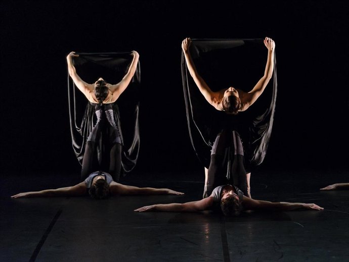 Coreografía 'Un ballo' de IT Dansa