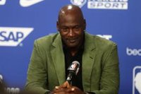 Una camiseta de Michael Jordan con los Bulls alcanza un récord de 265.000 euros en una subasta