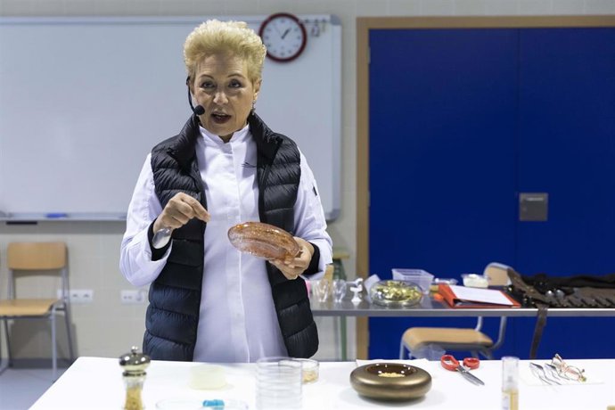 La chef Susi Diaz ofrece un showcooking con el turrón de Xixona como protagonista