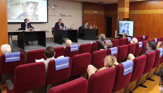 Reunión del Comité Directivo y la Comisión Permanente de la Confederación de Empresarios de Pontevedra (CEP), en la que se ha valorado el resultado de las elecciones de la CEG y la dimisión de Díaz Barreiros, tras ser proclamado presidente.