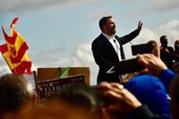 Abascal critica que Gobierno "haga noticias" del chat de los militares cuando está en el "chat de ETA" para aprobar PGE