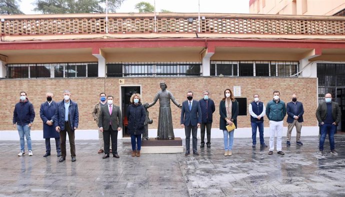 Encuentro del PP de Huelva con la plataforma 'Más Plurales'.