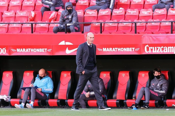 Zinédine Zidane en el Ramón Sánchez-Pizjuán