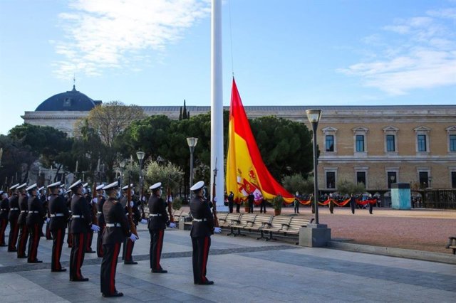 Acto de izado de bandera en Madrid