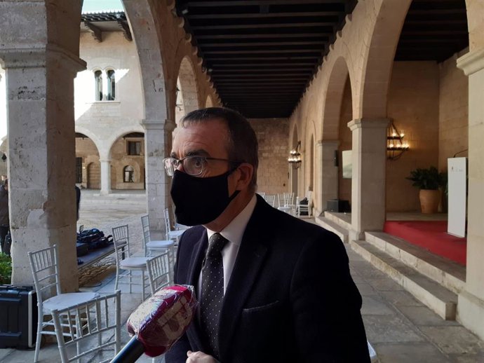 El vicepresidente del Govern y conseller de Transición Energética y Sectores Productivos, Juan Pedro Yllanes, en el acto del Día de la Constitución.