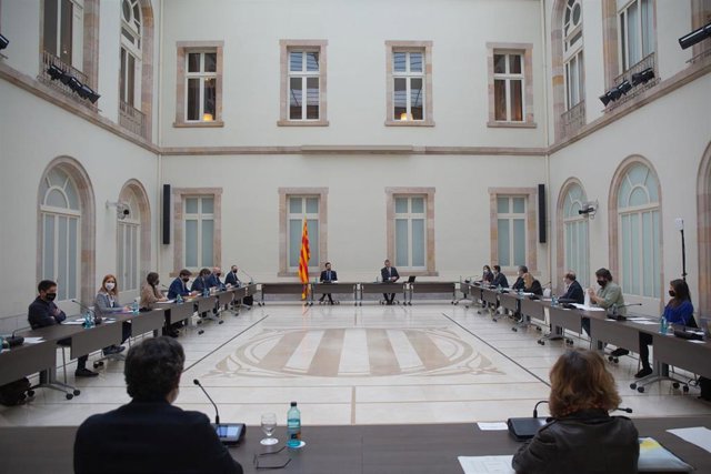 Vista del Parlament de Catalunya durante una reunión de la mesa de partidos catalanes sobre las elecciones, en Barcelona, Catalunya (España), a 4 de diciembre de 2020.