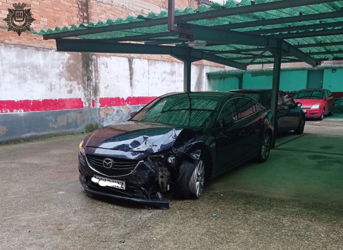 Vehículo utilizado para colisionar contra otros aparcados