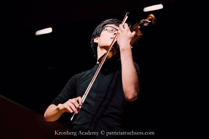 El violinista Mon-Fu Lee