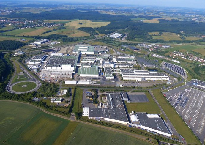 Mercedes-Benz AG ha acordado la venta de la planta de Hambach (Francia) a Ineos Automotive.