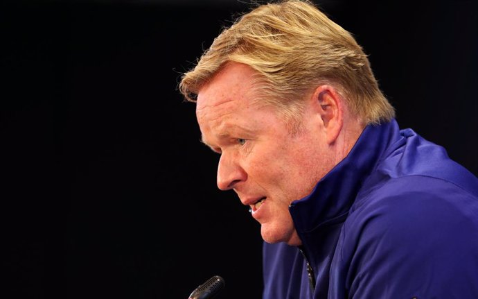 El entrenador del FC Barcelona, Ronald Koeman, en rueda de prensa