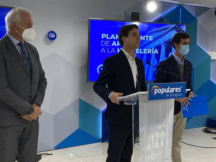 Ramón Celma, Pedro Navarro y Eloy Suárez (PP).