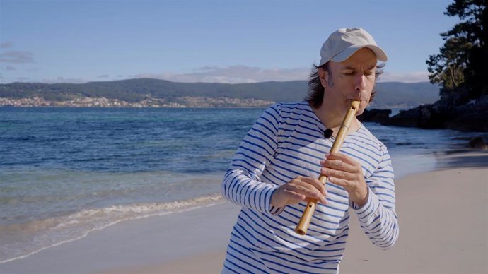 El artista Carlos Núñez.