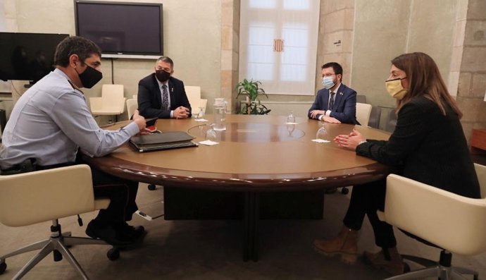 Aragons, Budó i Smper es reuneixen per primera vegada amb el major Trapero