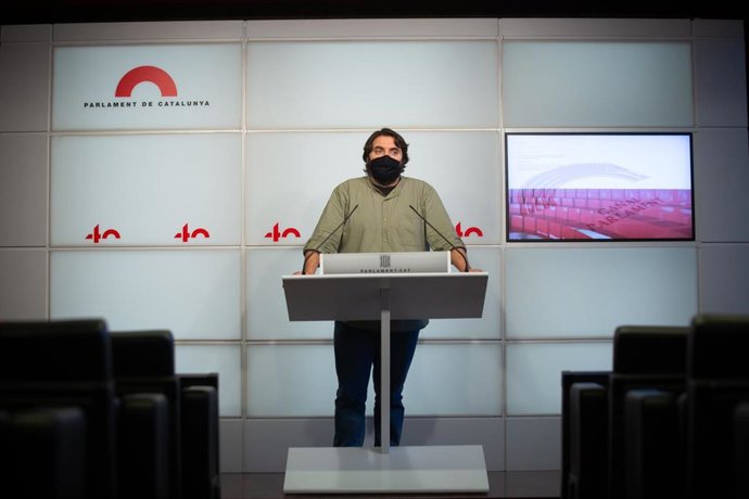 El diputado del PSC-Units en el ParlamentFerran Pedret ofrece una rueda de prensa tras una reunión de la mesa de partidos catalanes sobre las elecciones en el Parlamento calatán, en Barcelona, Catalunya (España), a 4 de diciembre de 2020.