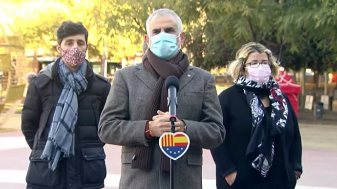 El líder de Cs en Catalunya, Carlos Carrizosa, en una visita el miércoles 9 de diciembre de 2020 a Cornell (Barcelona)