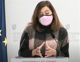 La presidenta del Govern, Francina Armengol, en la rueda de prensa.