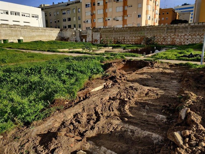 Fosa común del Cementerio de San José en Cádiz