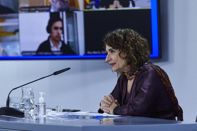 La ministra portavoz y de Hacienda, María Jesús Montero, comparece en rueda de prensa tras el Consejo de Ministros celebrado en Moncloa, Madrid (España), a 9 de diciembre de 2020. El Consejo de Ministros ha aprobado distintas medidas de carácter técnico