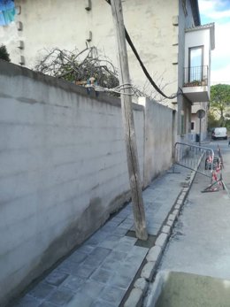 Uno de los postes cuya retirada reclama UP.