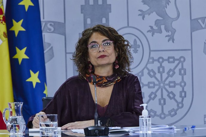 La ministra portavoz y de Hacienda, María Jesús Montero, comparece en rueda de prensa tras el Consejo de Ministros celebrado en Moncloa, Madrid (España), a 9 de diciembre de 2020. El Consejo de Ministros ha aprobado distintas medidas de carácter técnico