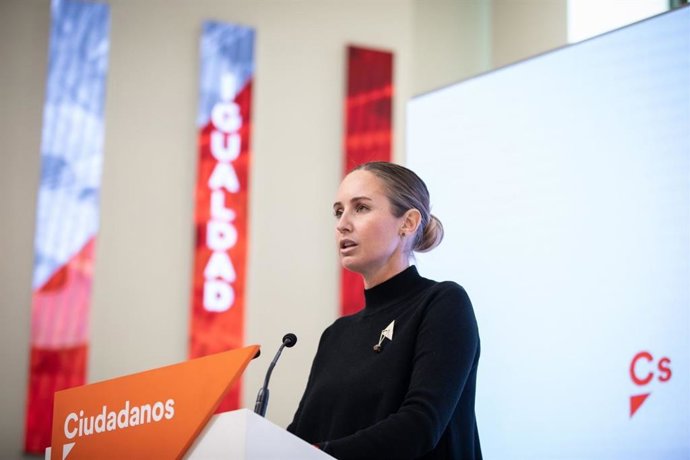 La portaveu de l'Executiva de Ciutadans, Melisa Rodríguez, en una roda de premsa a la seu del partit.