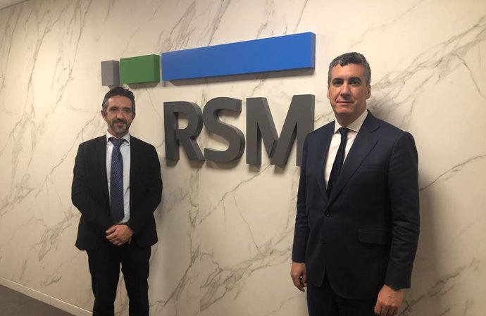 De izquierda a derecha: Mario Cepero, responsable de la división de Auditoría en RSM Spain y Jorge Ruano, socio de auditoría en RSM Spain