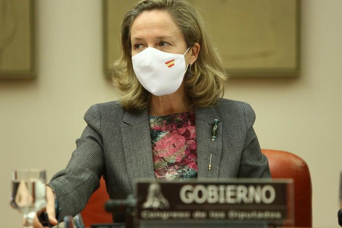 La vicepresidenta Tercera del Gobierno, Nadia Calviño, comparece en la comisión de Asuntos Económicos y Transformación Digital del Congreso de los Diputados, a 9 de diciembre de 2020.