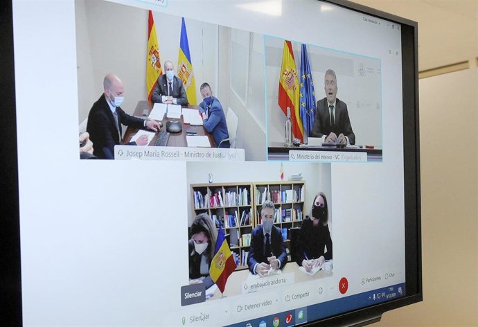 Pantalla De La Reunión Que Han Mantenido El Ministro De Justicia E Interior Andorrano, Josep Maria Rossell, Con Su Homólogo Español, Fernando Grande-Marlaska, En La Que También Ha Participado El Embajador De Andorra En España, Vicen Mateu.