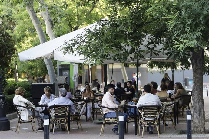 Terrazas en la Plaza de Olavide, en Chamberí. 