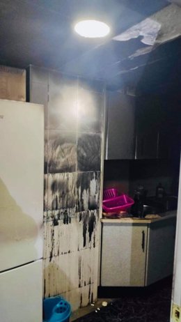 Cocina afectada por el fuego.