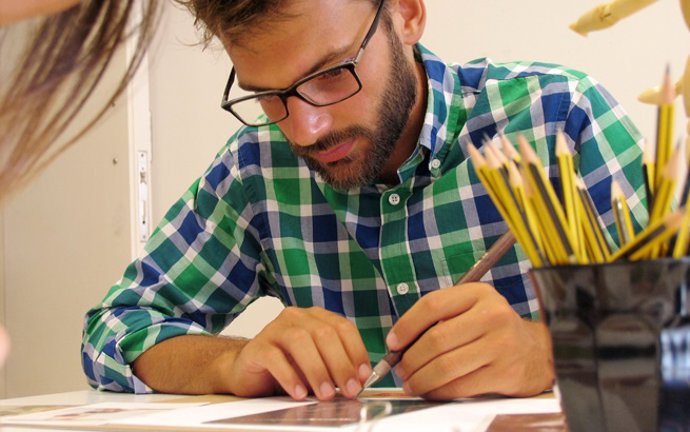 Un hombre participa en un taller del MPM
