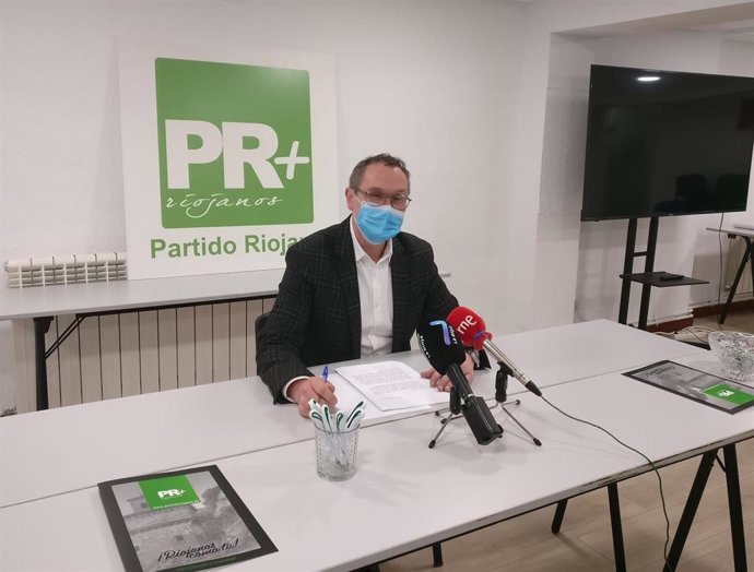 El presidente del PR+, Rubén Antoñanzas, en comparecencia de prensa